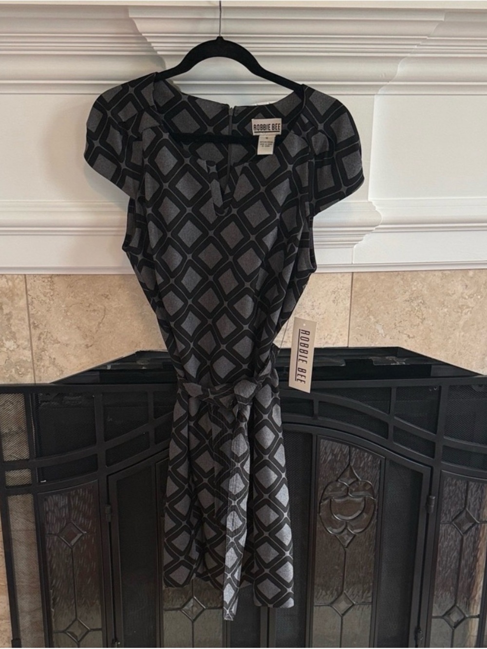 Robbie Bee Geometric Career Dress Gray Black Tie Waist Size 10 NWT
